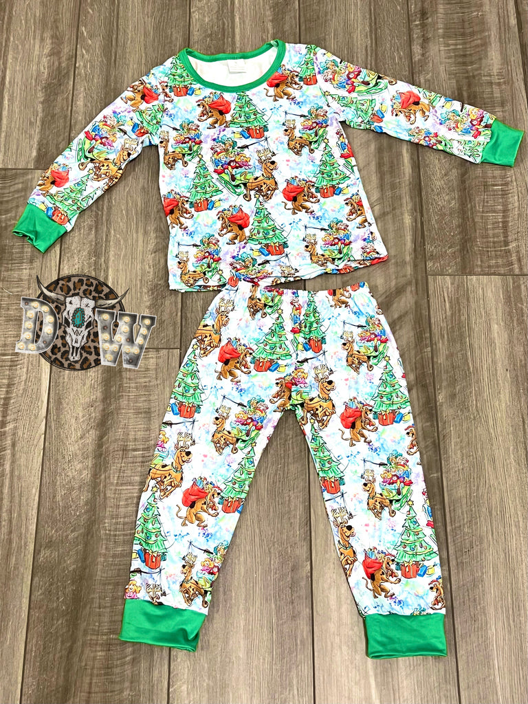 Girls Grinch Buffalo Plaid Pajama Set – Double Take Western Boutique
